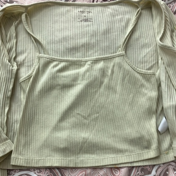 Tank and Cardigan set - Junior Sizing - Picture 2 of 4